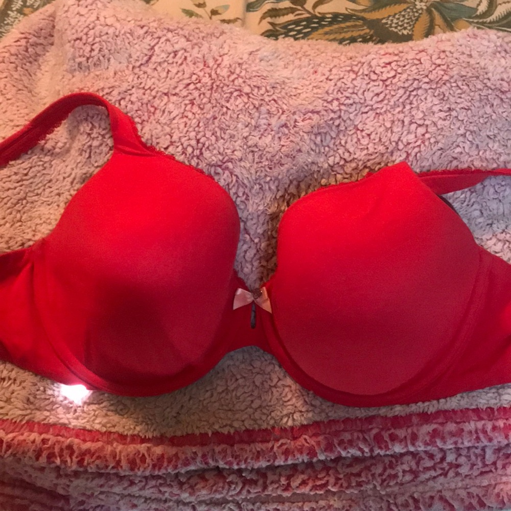 Red Bra 34 DDD